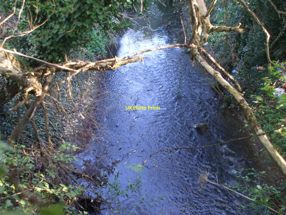 Photo 6"x4" Yeading Brook Hayes\/TQ0980 c2010