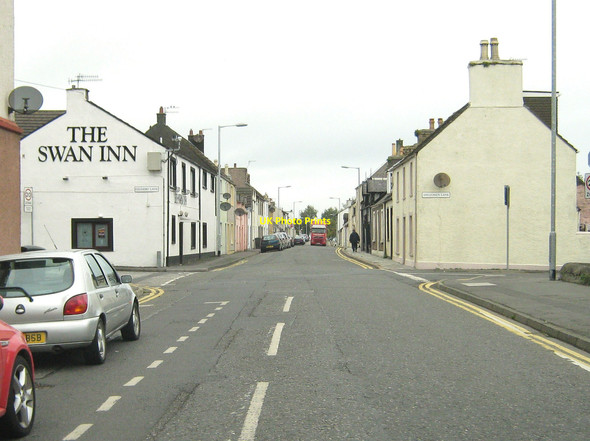 Photo 6"x4" The Swan Inn, Sheuchan Street Stranraer c2010