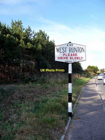 Photo 6"x4" West Runton Village Sign, Norfolk West Runton c2009