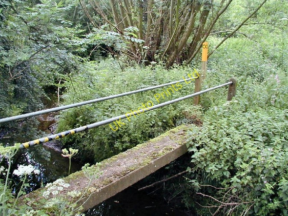 Photo 6"x4" Footbridge across King's Brook Hoton c2005