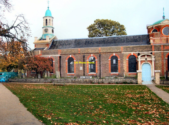 Photo 6"x4" St Anne's Church -Kew Green Brentford c2010