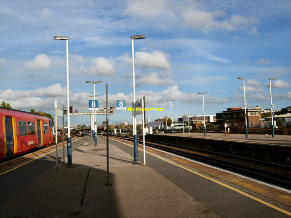 Photo 6"x4" Platform 2 at Clapham Junction Battersea c2010