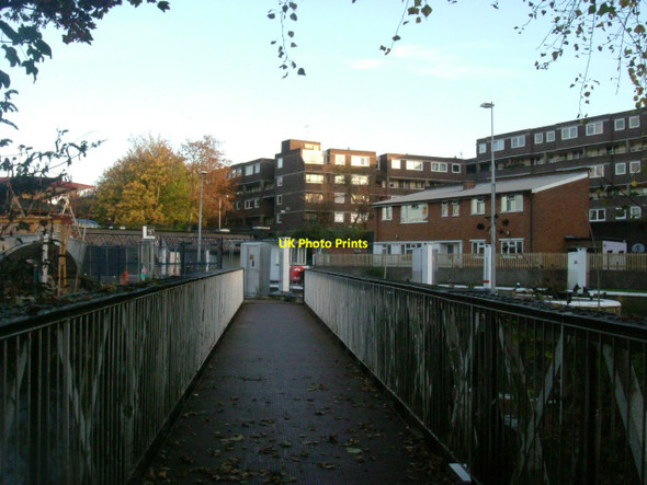 Photo 6"x4" Footbridge from 'Johnson's Island', Brentford Brentford c2007