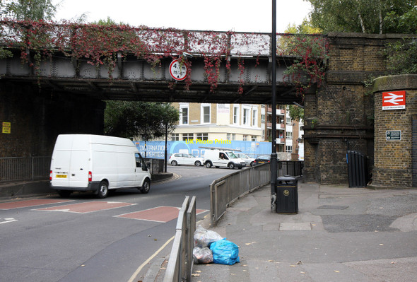 Photo 6"x4" Bridge Over Rotherhithe New Road Bermondsey c2010