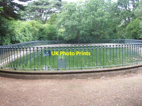 Photo 6"x4" Reservoir at Osborne House Cowes c2010