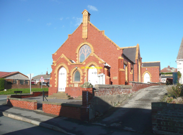 Photo 6"x4" Wesleyan Methodist Chapel, High Street, Bempton Buckton\/TA1872 c2010