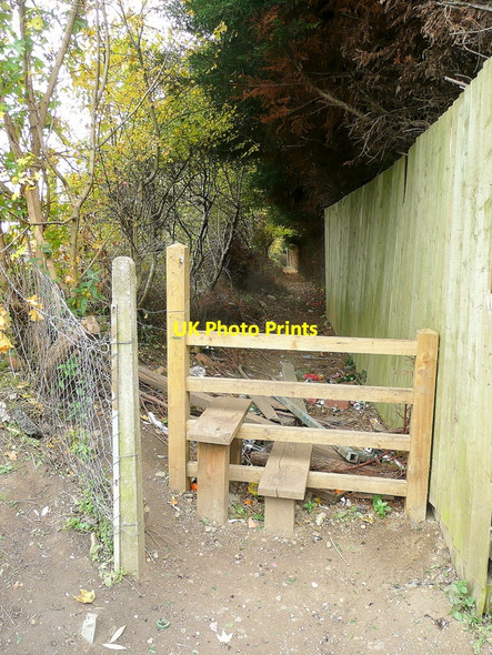 Photo 6"x4" Footpath and stile Gloucester c2010