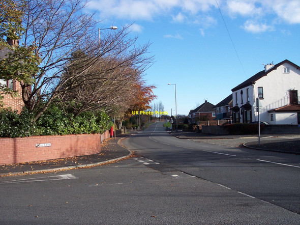 Photo 6"x4" Moss Lane joins Deyes Lane in Maghull Maghull c2010