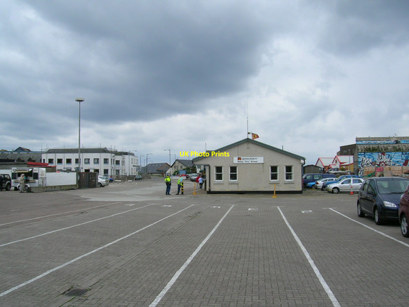 Photo 6"x4" Mallaig Harbour ferry terminal building Courteachan c2005