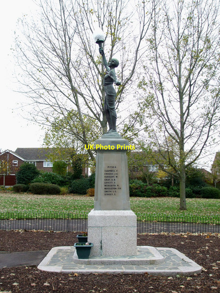 Photo 6"x4" Pitsea War Memorial Basildon c2010 P1