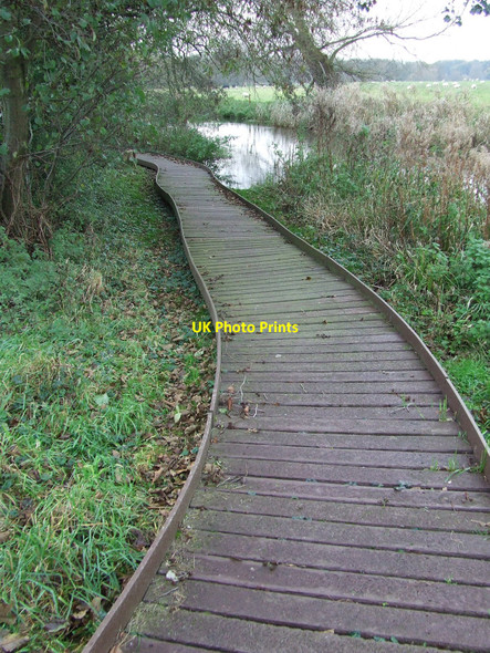 Photo 6"x4" Plastic Walkway Brettenham\/TL9383 c2010