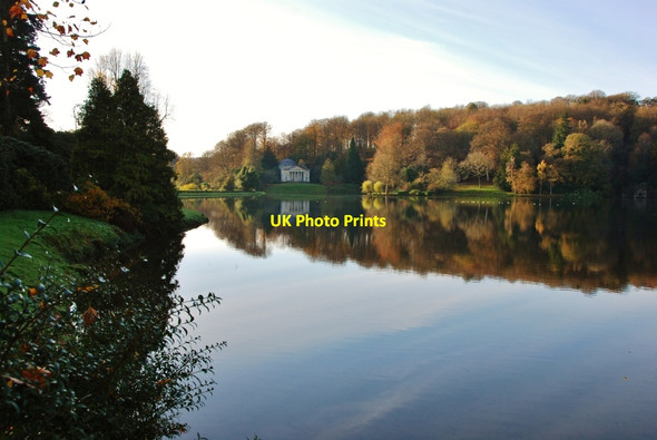Photo 6"x4" Stourhead Gardens: Lakeside View of The Pantheon Gasper c2010