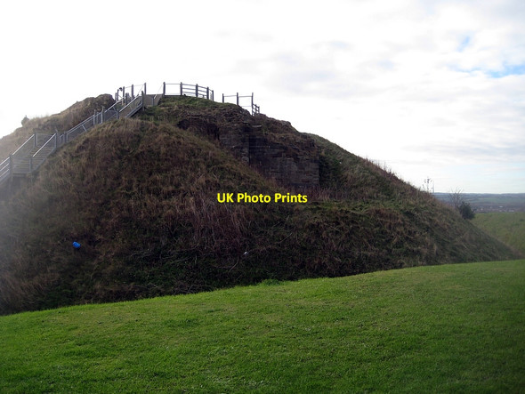 Photo 6"x4" Sandal Castle (3) Wakefield\/SE3320 c2010