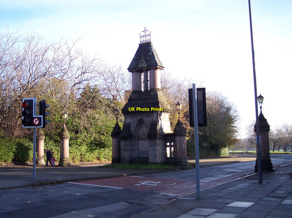 Photo 6"x4" The grand entrance to Aigburth Drive Princes Park\/SJ3688 c2010