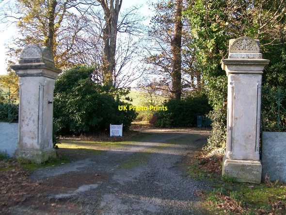 Photo 6"x4" The gateway to Mount Panther Clough\/J4040 c2010