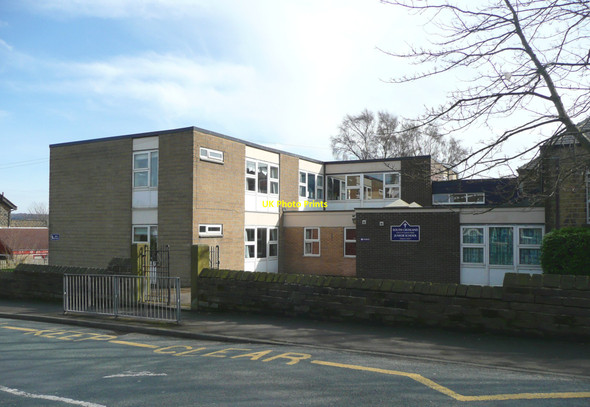 Photo 6"x4" Modern extension to South Crosland Junior School, Moor Lane, Netherton Netherton\/SE1213 c2010