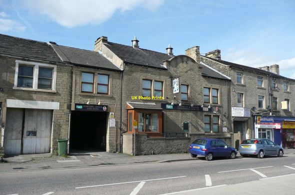 Photo 6"x4" The Lockwood and Salford Conservative Club, Lockwood Road Huddersfield c2010