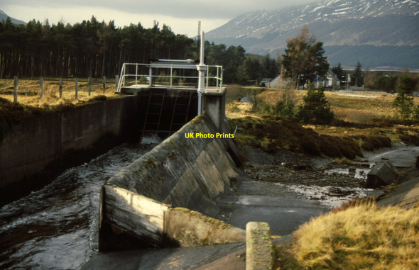 Photo 6"x4" Aqueduct at Dalwhinnie Dalwhinnie c1992