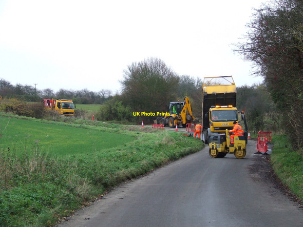 Photo 6"x4" Road Workers Acton Place c2010
