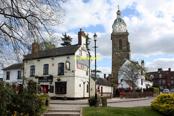 Photo 6"x4" The Plough Inn and 'Pepperpot', Upton-on-Severn Upton upon Severn c2010