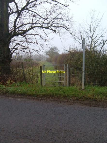 Photo 6"x4" Public Footpath Brogborough c2010