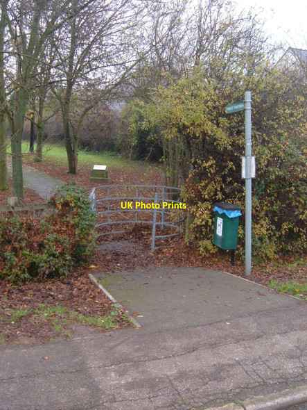 Photo 6"x4" Public Footpath Caulcott\/SP9942 c2010