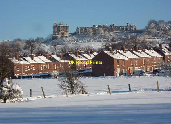 Photo 6"x4" New Bolsover and the castle in winter Bolsover c2010