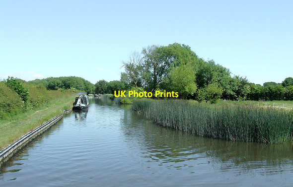 Photo 6"x4" Staffordshire and Worcestershire Canal east of Gailey, Staffordshire Gailey Wharf c2010
