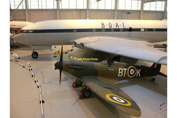 Photo 6"x4" Comet and Spitfire. Hatton Grange c2010