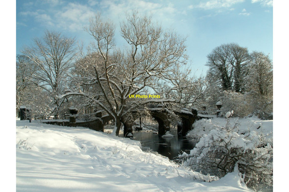 Photo 6"x4" The River Dearne Bridge Bretton Country Park Haigh\/SE2912 c2010