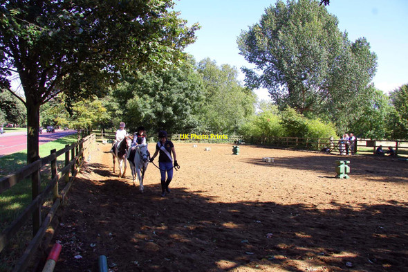 Photo 6"x4" Horse riding in Hyde Park Westminster c2010
