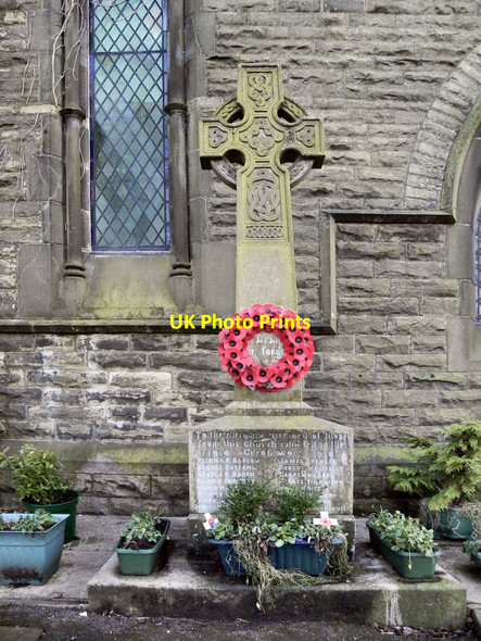 Photo 6"x4" War Memorial, Edgworth Methodist Church Chapeltown\/SD7315 c2010 P1