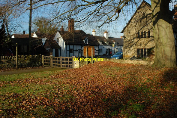 Photo 6"x4" Entrance to Elmley Castle Church Elmley Castle c2010