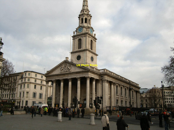 Photo 6"x4" St Martin in the Fields church London c2010