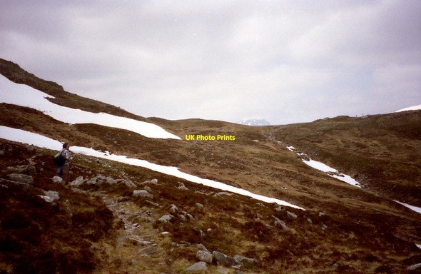 Photo 6"x4" On the track heading for Binnein Beag Binnein Beag c1990
