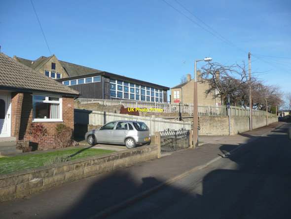 Photo 6"x4" Longroyde School, Close Lea, Rastrick Brighouse\/SE1423 c2010