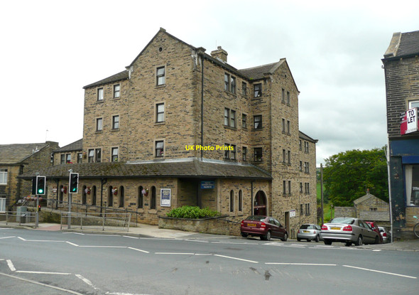 Photo 6"x4" Thornton Methodist Church Queensbury\/SE0930 c2010