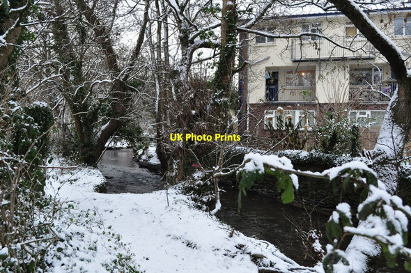 Photo 6"x4" The river Caen passing by houses on Field Close in Braunton Braunton c2010