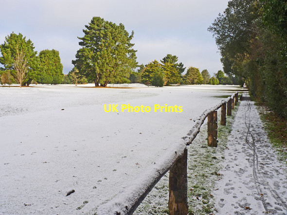 Photo 6"x4" Snowy Highcliffe Golf Course Footpath Friars Cliff c2010
