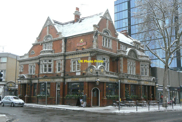 Photo 6"x4" The Old Pack Horse Chiswick c2010