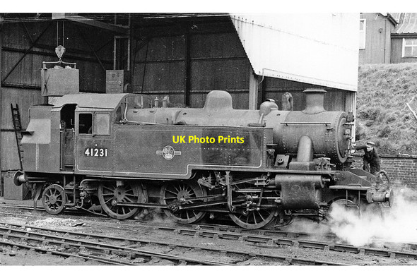 Photo 6"x4" Locomotive at Wellington Locomotive Depot Wellington\/SJ6411 c1960