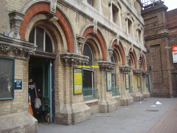 Photo 6"x4" Battersea Park station entrance Westminster c2008