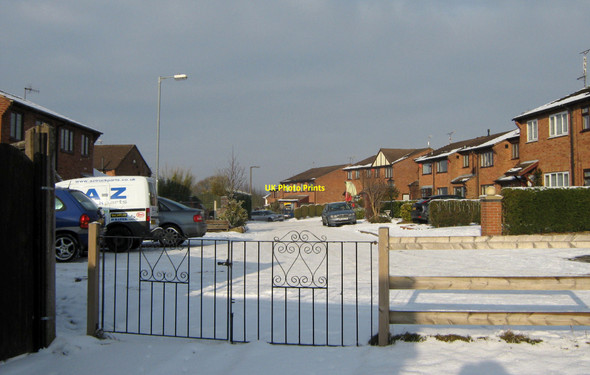 Photo 6"x4" Asquith Close on Christmas Day Biddulph c2010
