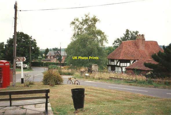 Photo 6"x4" Lower Plaxtol Dunk's Green c1995