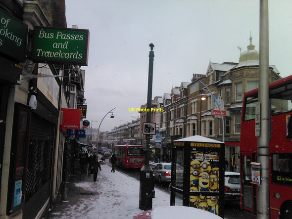 Photo 6"x4" A snowy view of Cranbrook Road Ilford\/TQ4486 c2010