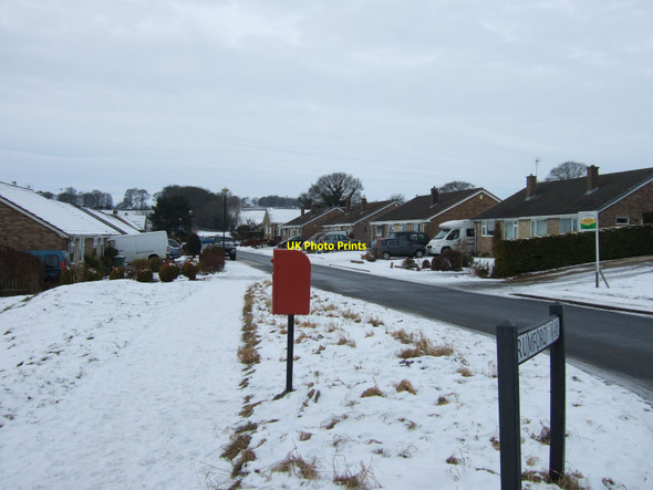 Photo 6"x4" Dale Grove, Leyburn, looking west from the corner of Rumford way Bellerby c2010
