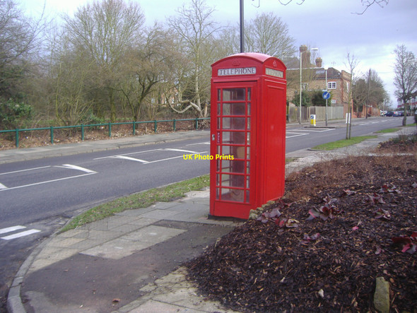 Photo 6"x4" Phone box in Enfield Enfield\/TQ3396 c2009