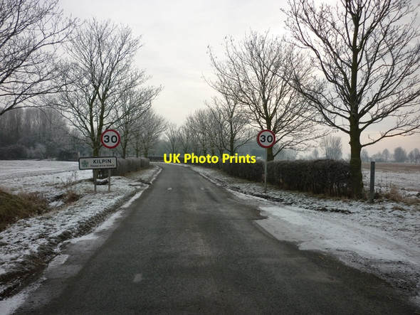 Photo 6"x4" Entering Kilpin from the west Balkholme c2010