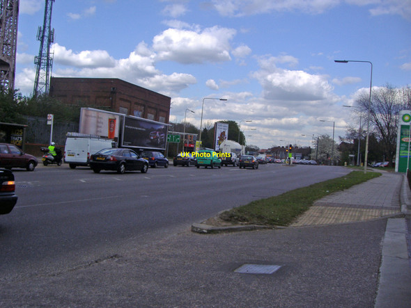 Photo 6"x4" North Circular Road eastbound at New Southgate Friern Barnet c2008