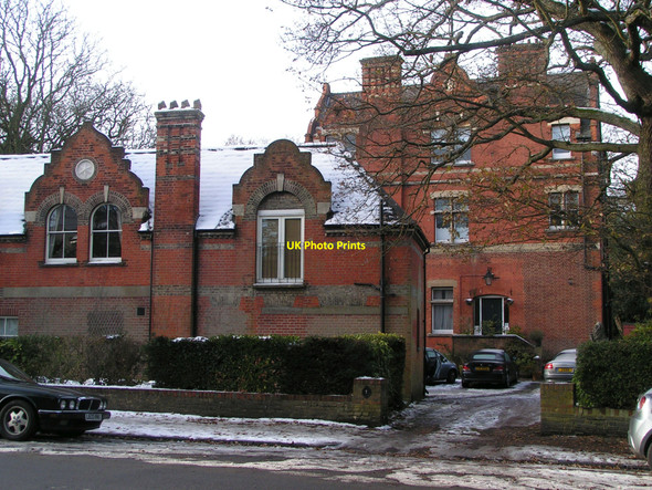 Photo 6"x4" Victorian Gothic Penge c2010